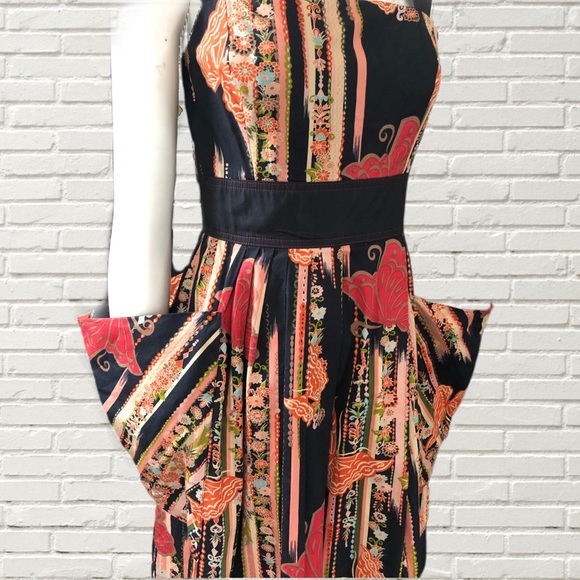 Butterfly and magic pocket summer dress ๐ฆ - Picture 3 of 5